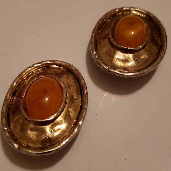 Vintage Jewelry - Vintage caramel golden clip earrings